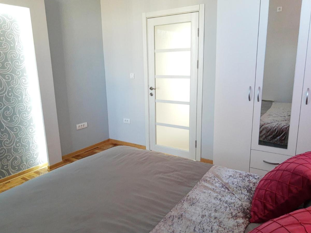 Appartamento Kalemegra Belgrado Esterno foto