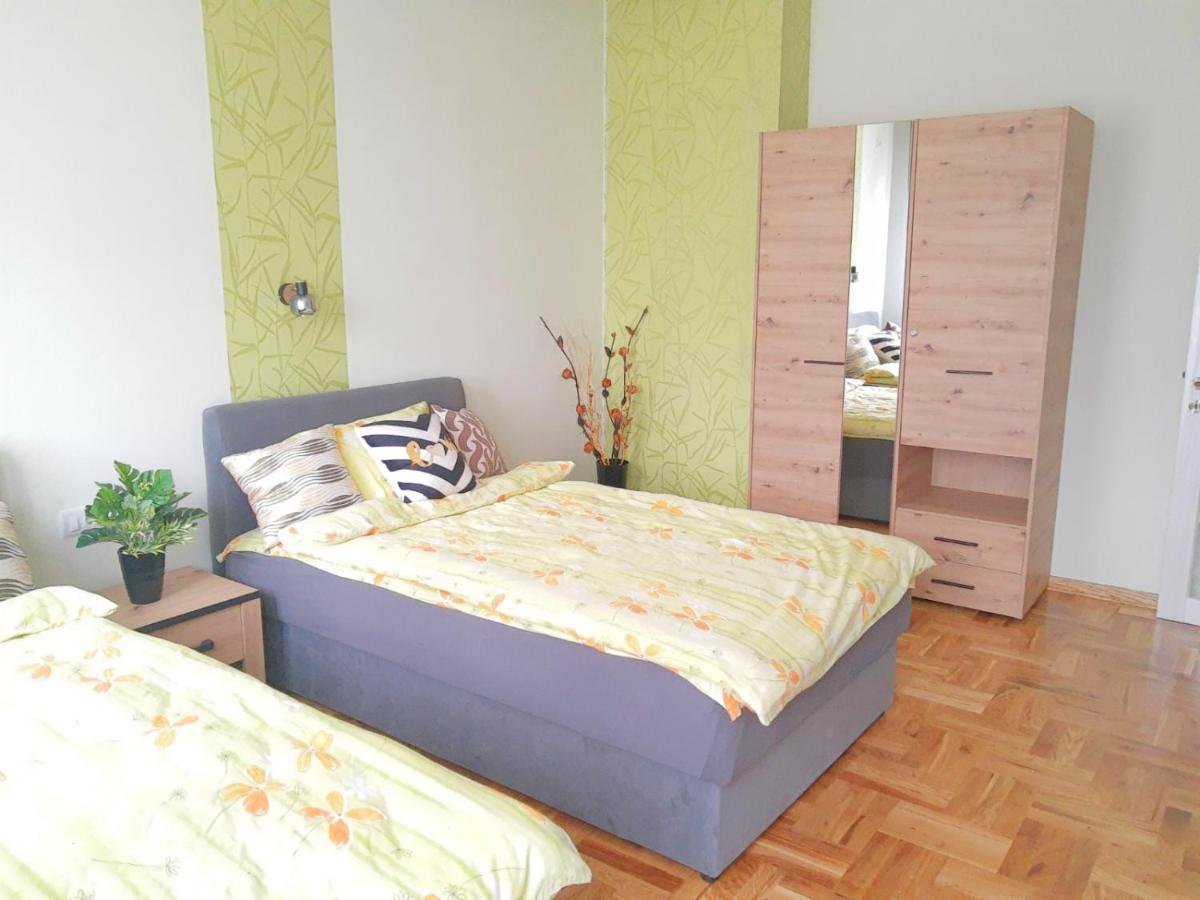 Appartamento Kalemegra Belgrado Esterno foto