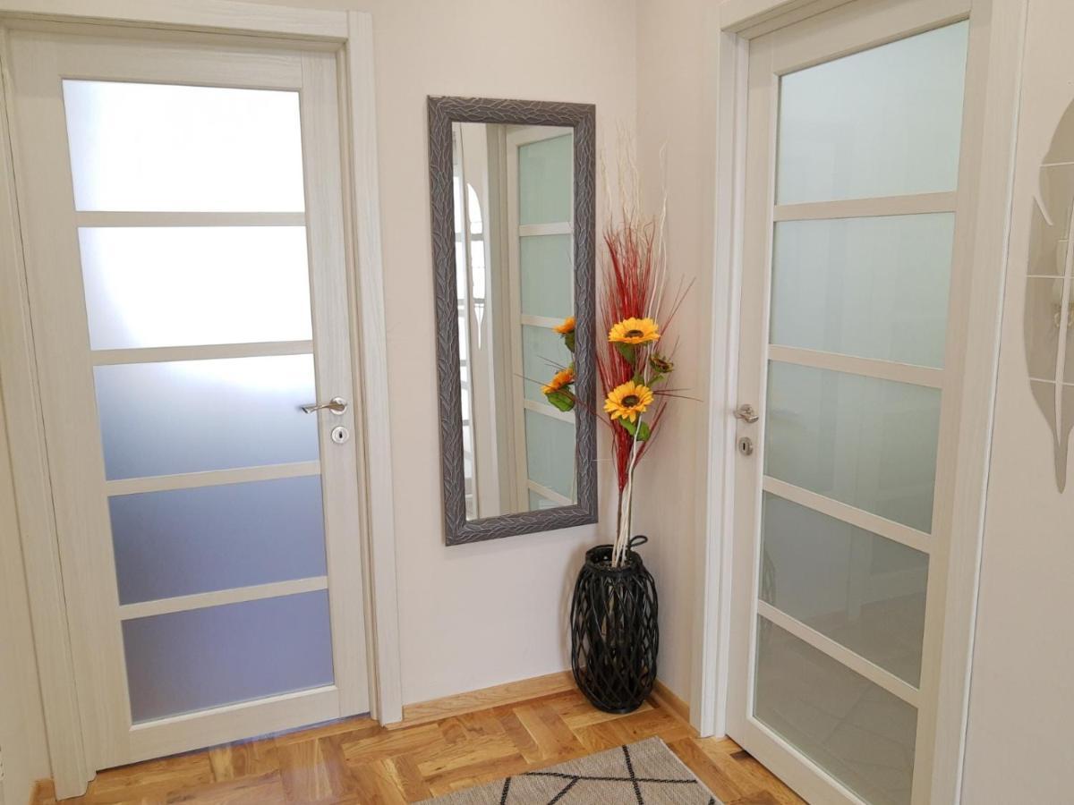 Appartamento Kalemegra Belgrado Esterno foto